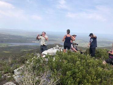 Summit of Grootberg – 409m above sea-level, is the highest point of the Fynbos trail and offers spectacular 360° views with the Uilkraals Valley and Dyer Island to the south, the Kleinriviersberge to the north, and Walker Bay and Hermanus to the west