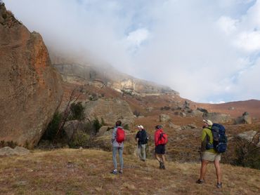 Sandstone rocks and mountain trails on the Raptors Way