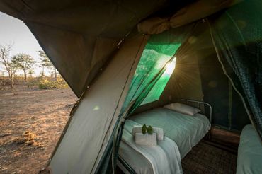 The canvas dome tents with twin beds, provide a comfortable but immersive, authentic bush-experience.