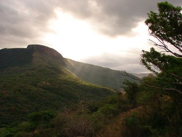 Day breaks in the Umko Valley