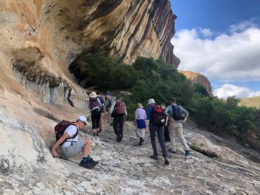 Much of the San traverse trail passes over and under Clarens Sandstone.