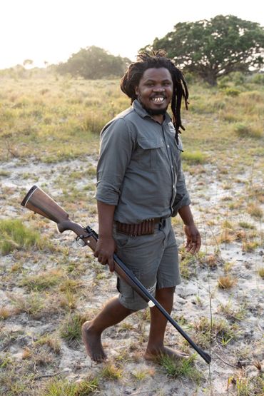 Barefoot Guide, Nunu, will safely lead you through unchartered territories.