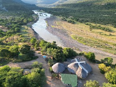House on the Hill has a stategic outlook over the mighty Tugela river.
